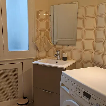 Apartman 2 Steps From Montmartre