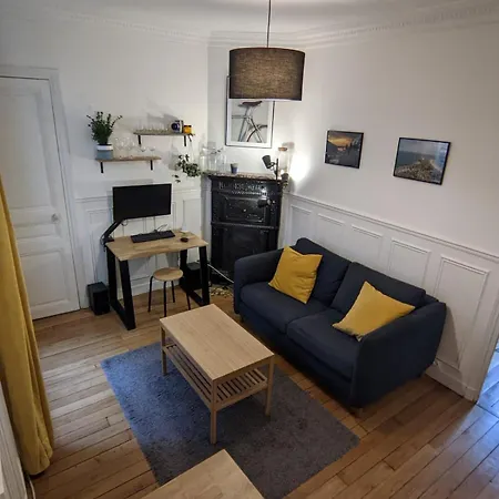 2 Steps From Montmartre Apartman *