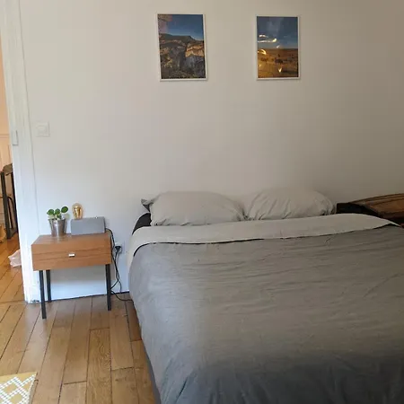 2 Steps From Montmartre Párizs