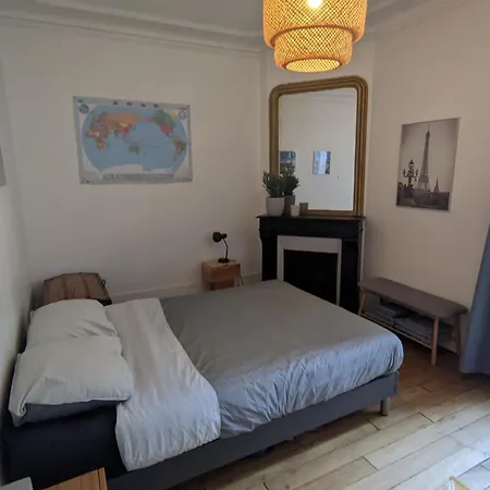 Apartment 2 Steps From Montmartre Paris
