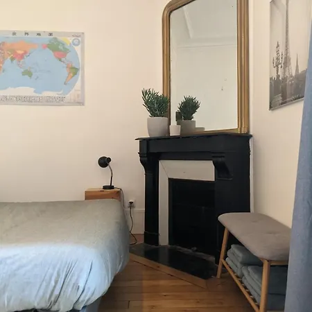2 Steps From Montmartre *