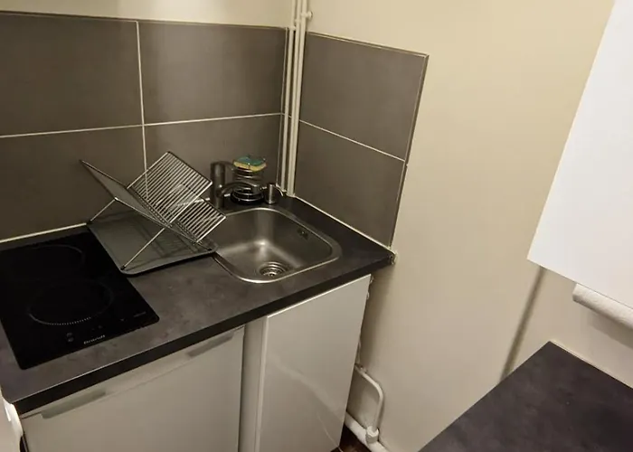 Apartment 2 Steps From Montmartre Paris