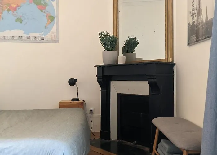 2 Steps From Montmartre *